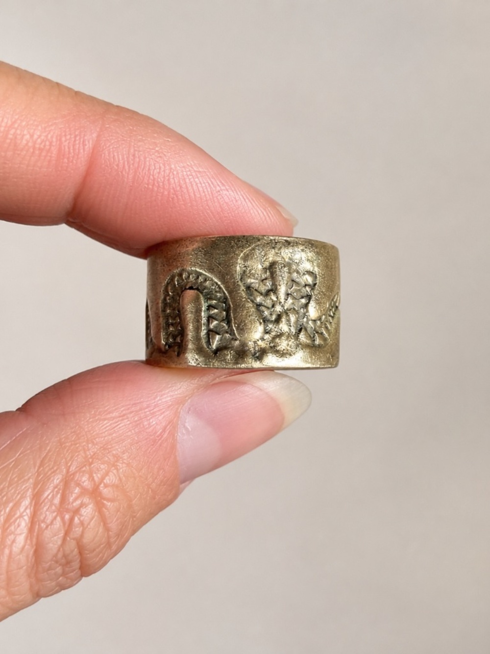 Gold tone handcrafted snake ring 🐍